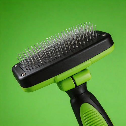 Cepillo Carda Autolimpiante para Perros y Gatos – Eliminador de Pelo con Sistema de Limpieza en 1 Clic, Mango Ergonómico Antideslizante y Cerdas Desmontables para el Cuidado del Pelaje.